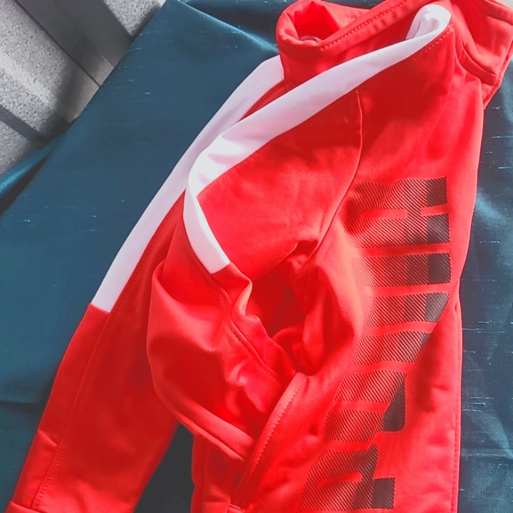 4T Red ZIP Up Puma